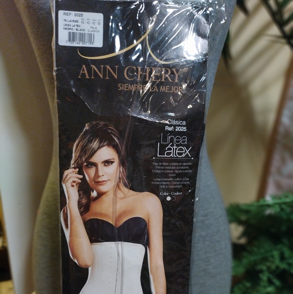 Latex Waist Shaper - Picture 1 of 6